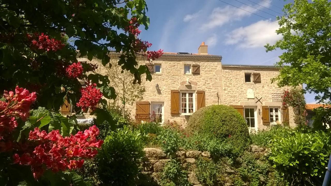 Au Coeur De La Nature Saint-Malo-du-Bois Exteriér fotografie
